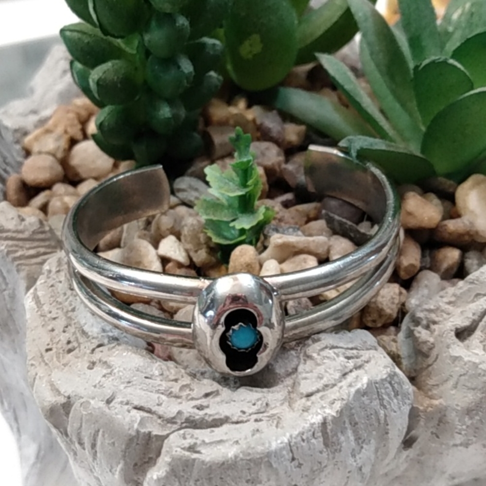 Turquoise Bracelet - Picture 1 of 11